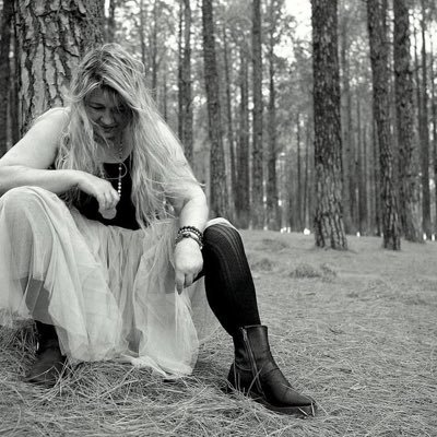 CronjeHilli's profile picture. South African Fine Artist and Novelist