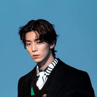 thank god for hwiyoung’s stylist who made him look extra hot when he’s already so hot