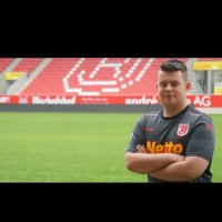 xLeon1903x (@leon1903x) 's Twitter Profile