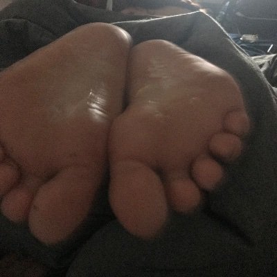 New to the game but definitely not an amateur. Here for feet and whatever else interest me. https://t.co/BwMy9nPv3I
