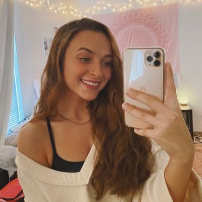 chloeluchansky_'s profile picture. sru