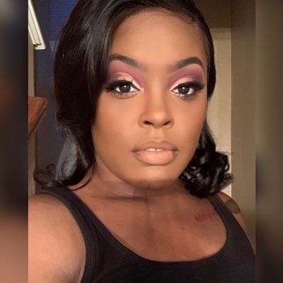 Joy_Nowell's profile picture. Professional Makeup Artist  Chat: jnowell5 IG: Doll'dbyJoy Twitter: @Joy_Nowell