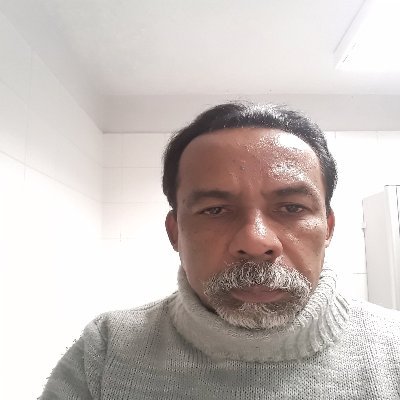 Psicólogo, filósofo, administrador, ator, dramaturgo, músico, inconformado