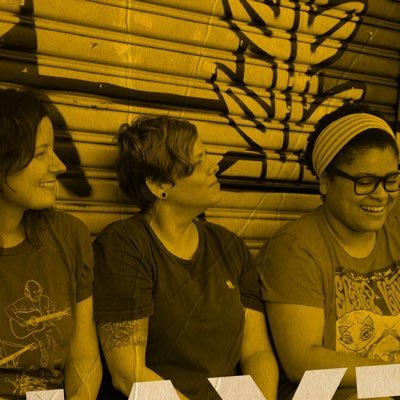 hayzband_'s profile picture. Banda de punk rock formada em 2018 em São Paulo por Josie Lucas, Bruna Provazi e Roberta Bergami. 💛🖤 ASSISTA AO CLIPE “A SOMA DE TODOS OS MEDOS”