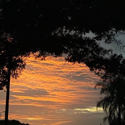 FL🌴SEA☔️FL⛱ Retail Buyer 👠 👛👓 Lover of Fashion&Style and Life! 👩🏼💻👸🏼💃🏼🤳🏻