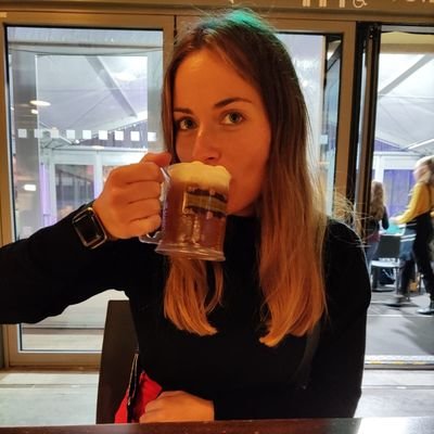 carmentaracido's profile picture. Pido perdón ahora por todas las futuras faltadas que escribiré.