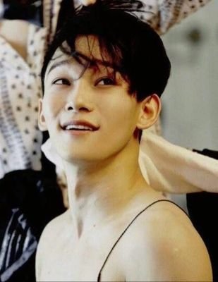 chen you still my no.1 🌹
HELLO, CHEN 👑( fan account) till 2022.4.25 😭💖