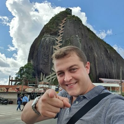 gabrielbraices's profile picture. Negocios 
Historias 
Resultados 
Marketing