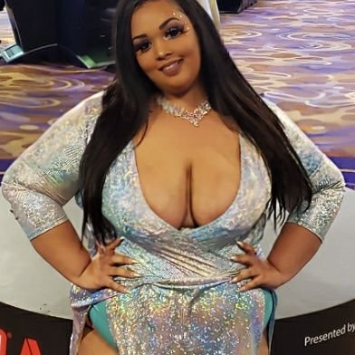 NIRVANA LUST 🎀ONLY TWITTER(all others are fake)
 📽 BBW performer of the year 2020 👑 8x AWARD winner 👑 AVN&Xbiz nominee 💋18+
ONLY snap= nirvanalust69