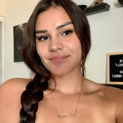 _sydneynegrette's profile picture. 23/ K❤️