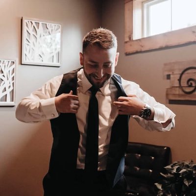 Hymes_12's profile picture. I suck at filling these things out....