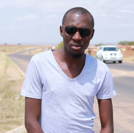 Sir_VincentSA's profile picture. Ordinary guy! Fortune favors the *BOLD*.Hustle hard an keep my mouth shut