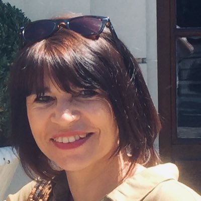 Sibyllelh's profile picture. Directrice éditoriale #ECS #CSOEC - Journaliste - Co-auteur de Histoire de banques, histoires d’une banque. 
Mes tweets n'engagent que moi