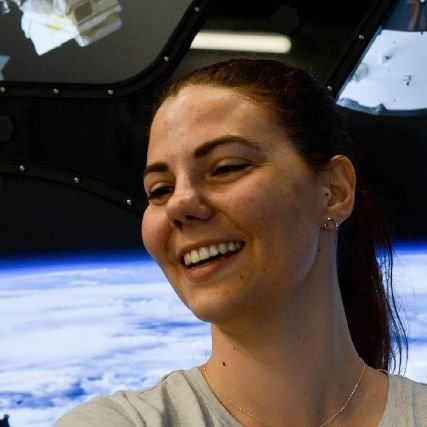 Astrophysicist(she/her) 🌌  Ph.D. student at @kuleuven 📚  Barscienziata @barscienza 🍻⚛️   @astroferro on IG