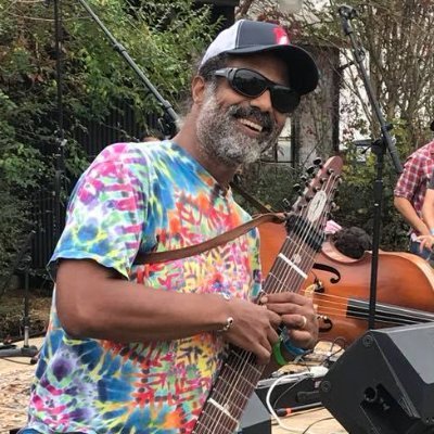 Musician (Chapman Stick, Drums, Percussion), WordPress Developer (10+ years, managing over 200 sites), Dad ( 1 cool son) He/Him/That Hippie