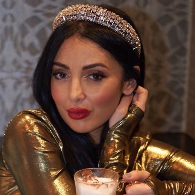 amourblogetb's profile picture. Abonnez-vous à ma chaîne YT #Aurora GirlsBosses et à IG @Aurora_conseil_en_image #relooking promo 2017 #MBAMCI #Coaching LinkedIn : https://t.co/yhyBksJ1oH