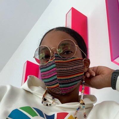 Its_Tinab's profile picture. IG: @its_tinab Snapchat: @its_tinab