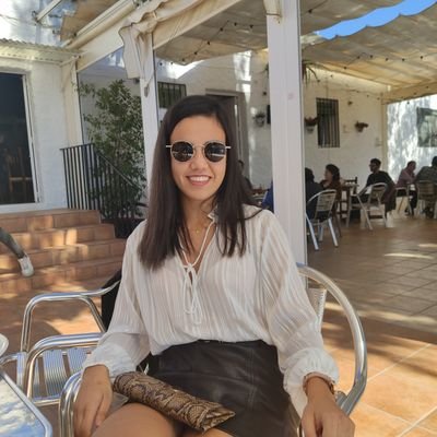 Inmaculadarr8's profile picture. Maestra de primaria e Infantil y de Educación Física ❤️