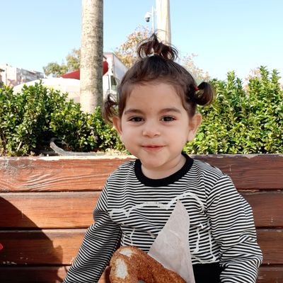 Papatya05675757's profile picture. 