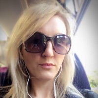 Sarah Burton(@DrFloraPoste) 's Twitter Profile Photo