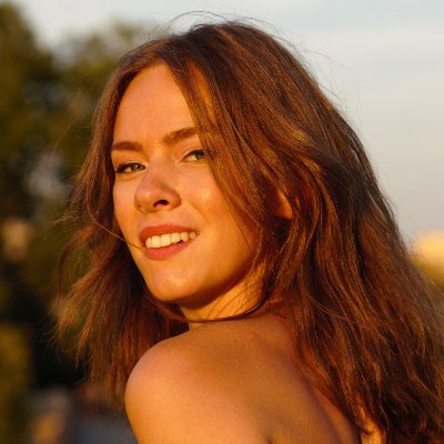 yanakustol's profile picture. From Odessa. 
Studying at Catholic University of Milan. 
Journalist, certified language tutor and future marketer.