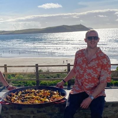 heneryy's profile picture. 