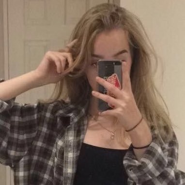 •our brains are sick but that's okay• |22 | I need friends that like the same bands I do ok 🥴