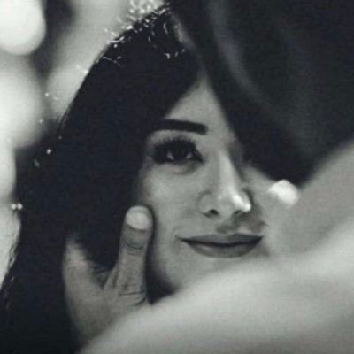 شكرًا للذين يعطوننا المساحة الكافية من الصمت، وكامل الحقّ في الانغماس مع الظروف، ويحتفون بنا في كلّ مرّة نعود، كأنّها أوّل مرّة.❤️