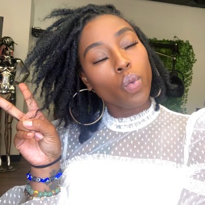 Licensed Stylist, Salon owner, & product producer with a few things to say again 🧚🏾♀️✨ IG: @muvaofmuse @phenommusesalon