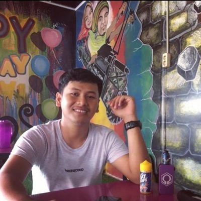 wira_ndy28's profile picture. Membekuk mimpi demi masa depan dan kebahagiaan anaknya. Begitu mulia hati seorang Ibu dan Bapak.