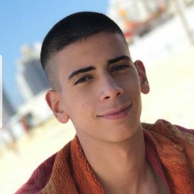 wj4mluxKDnBKl6a's profile picture. אחמד