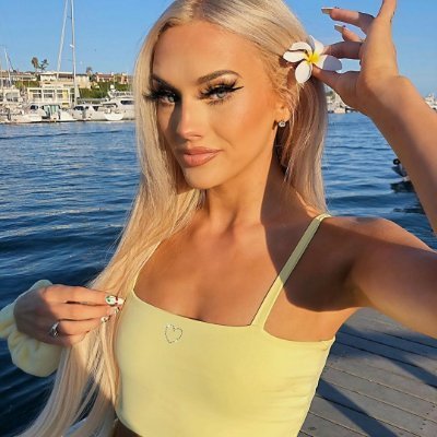 LoyackMikayla's profile picture. 