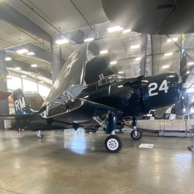Hello guys, Monsteraviation, and today... Welcome to my Twitter! 🐥 🌲Oregonian 🌧 ✈️ AvGeek 🚁 👹Monster Truck fan 🚚 YouTuber, Instgramer, Tiktoker, ✈️