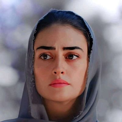 Esra Bilgiç(Halima Sultan)