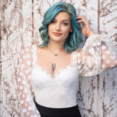 allylawrencee's profile picture. bereaved mama