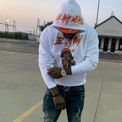 Larro_ThatNigga's profile picture. Im Just A Cool Azz Dude...Im Just Takin Things 1 Day At A Time....U Can Either Follow Me Or Get Tha Fuck Off My Shit..#BattleRapJunkie #TeamMoney 🏀 is LIFE