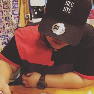 _itsmeque's profile picture. INDIVIDUALISM
#Traveller #MusicLover #bathroomsinger