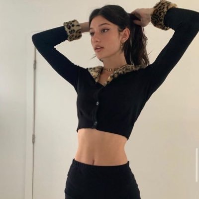 CaylaGroth's profile picture. I’m actually not funny. I’m just really mean and people think I am joking. #BTC #TWT #UNI #ETH #CRO #BNB