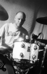 darren_hussey's profile picture. Code and Audio. Rookie flâneur.