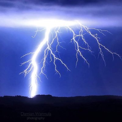 Lightningchaser ⚡️, Thunderstorm Spotter, u.a. Unwetter-/Gewitter- ⛈, Amateur-Astrofotograf 🔭, (un)wetterbegeistert, Arduino-Nerd, sonst ☢️