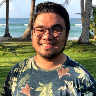 Senior Product Designer ☕ Coffee | 📐Problem Solving | 🍗 Fried Chicken | 🕊️ World Peace | 💕 Love | 🤝 Equity