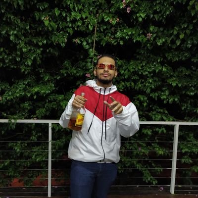 eliasoasiss's profile picture. fumo crack todo dia, mas não sou viciado