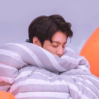 sleepyoomgi's profile picture. 