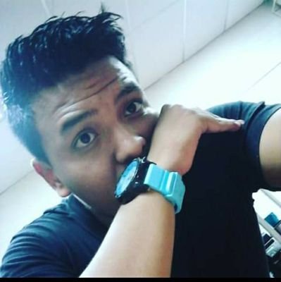 CarlosClaros7's profile picture. - Maestro.
- Matemático.
- Salvadoreño.
- Madridista. 
- Fan del Anime. 

No esperes nada serio de esta cuenta.
#07