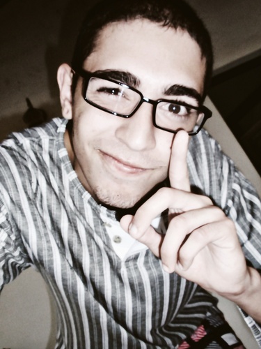 Paulista, 20 anos, solteiro, estudante de Filosofia, Cristão adventista do sétimo dia. Minha unica ambição é estar com Jesus O Cristo.