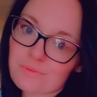 TextorStephanie's profile picture. 