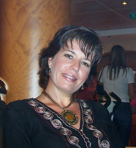 mvlopezortega's profile picture. Madrileña y Madridista hasta la médula. RR.HH. y Asesoría Jurídica. Inquieta, observadora, con muchas aficiones e intereses. Fascinada con las rr.ss.