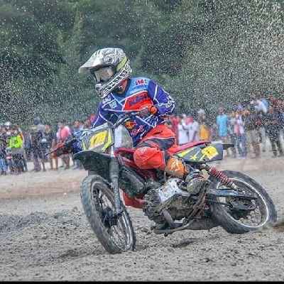 RizkiSy65423226's profile picture. :(