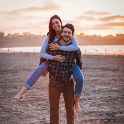 jgrvs1's profile picture. Maui Photographer Instagram: @jgrvs