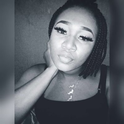 _molade_'s profile picture. 